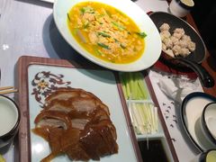 -松沪名灶·豆浆鱼头·新上海菜(飞航吾悦广场店)