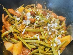 -山河屯铁锅炖·非遗东北菜(南山店)