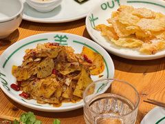 -一坐一忘云南菜(嘉里中心店)