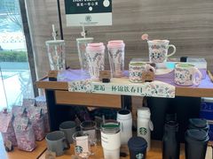 -星巴克(港汇1号办公楼店)