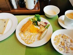 -成都保利公园皇冠假日酒店(熊猫基地店)