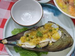 蒜蓉大扇贝-李氏疙瘩汤·本地海鲜·老烟台菜(所城里店)