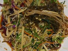 -老码头黑皮肘子锅包肉(赣水路店)