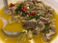 至激酸辣汤灼肥牛-悦湖公馆