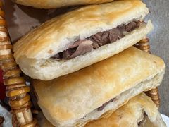 -李春秋驴肉火烧总店