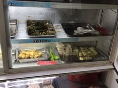自助取餐区-陈氏老字号十三小炸炸店