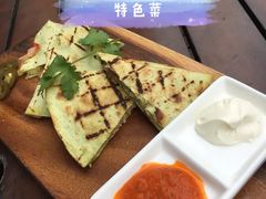 墨西哥风味鸡肉芝士烤饼-新元素(成都太古里店)
