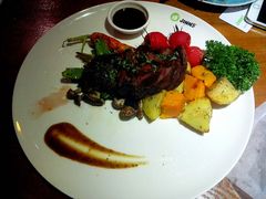 -JINNS锦时 steak&pizza(浸信会礼拜堂旧址店)