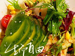 虾仁牛油果蔬菜沙拉-鸟屯(三里屯店)