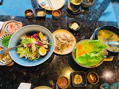 -雾山韩式烤肉·海南糟粕&椰子鸡火锅·海景餐厅(三亚绿发山海天JW万豪酒店)