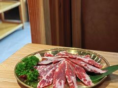 -汉城烤肉·黑金冠(华山路店)