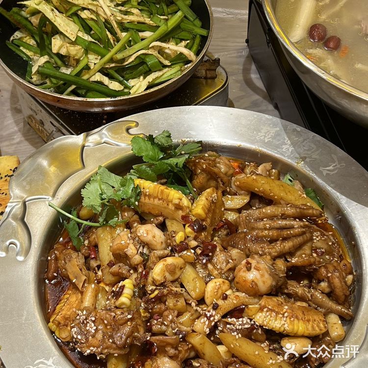 和小姐妹近期发现的贼好吃的烧烤店，吃过一次就爱上了！