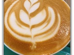 拿铁咖啡-wagas(暖山店)