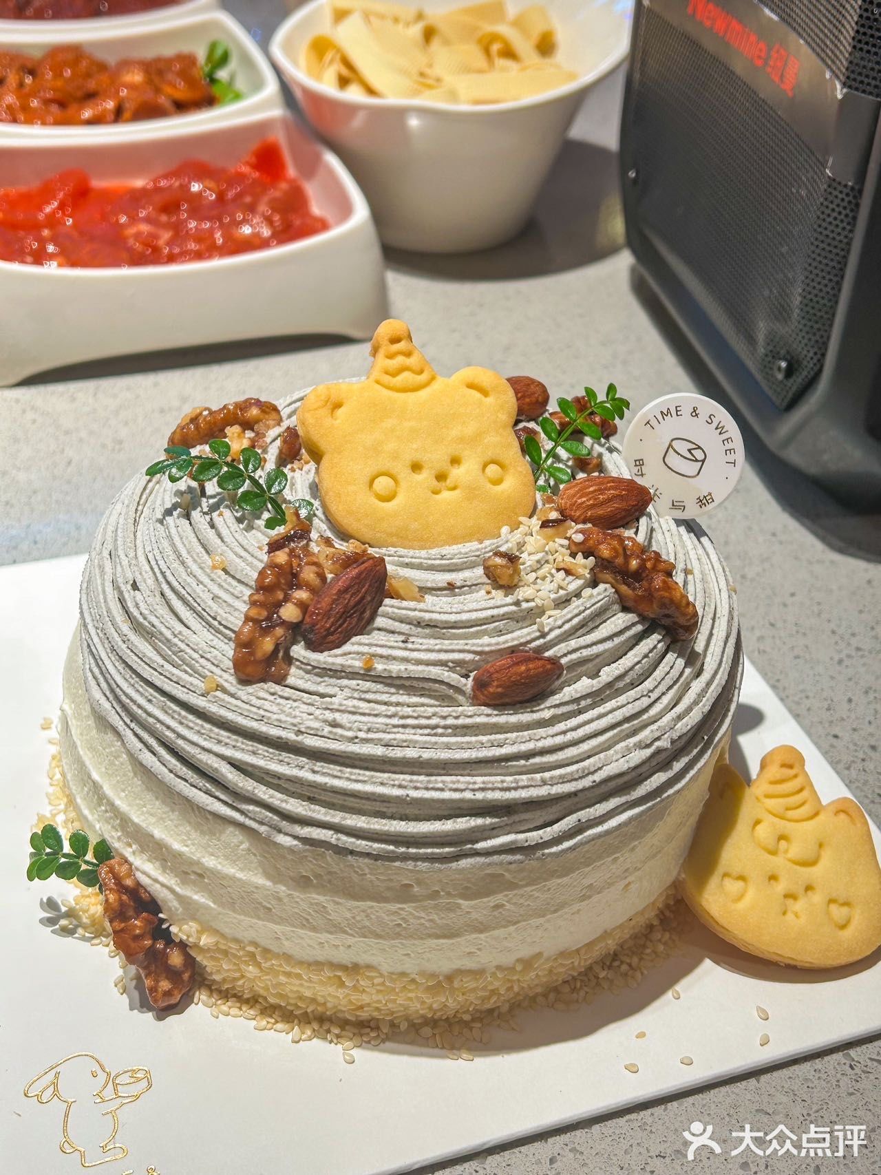 家人们！这…在海底捞过纪念日给唱生日歌🥹