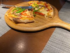 -卡普里披萨·牛扒·下午茶