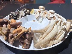 -野菌皇海景野生菌火锅(滨海大道店)