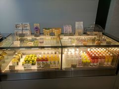 面包甜点陈列柜-喜茶(中山利和新地店)