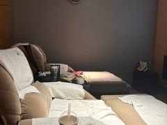 -金色印象·4K影院式足体养生(南坪桃源店)