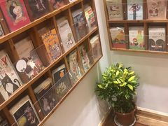 -猫的天空之城概念书店(印象城购物中心店)
