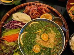 炭烤猪颈肉撒撇米线-Ameigo梅果·云贵川bistro(长宁来福士店)