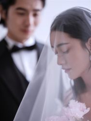 -二十一世纪婚纱摄影(省府前街店)