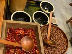 -沸炉重庆老火锅(军事博物馆店)