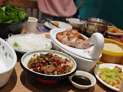 -龙聚德北京烤鸭(沙坪坝华宇A馆店)