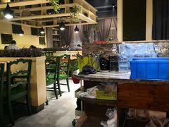 大堂-瓦国小镇·果木烤鸭·融合菜(西口店)