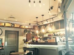 -Benjamin Browns Bistro & Bakery