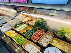 -来龍儿鲜切牛肉自助老火锅
