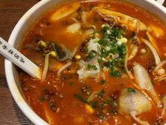 -渝是乎酸菜鱼(龙旗购物中心店)