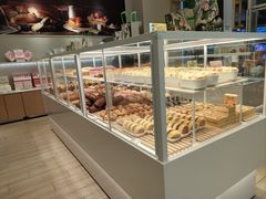 面包甜点陈列柜-好利来(乐堤港店)