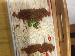 -汉城烤肉·黑金冠(华山路店)