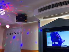 -唯爱KTV聚会餐厅(仙林东城汇店)