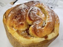 苹果肉桂卷-KOMUGI 小麦家(新地假日广场店)