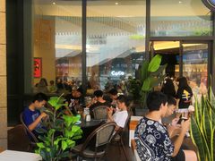 等位区-CoCo都可(东城国贸店)