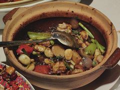 -八府香鸭·啫啫煲(华山路店)