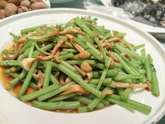 虾干肉丝炒茼蒿-吴记酱骨炖菜馆(康安路店)