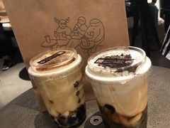 -喜茶(上海打浦桥日月光gelato lab+店)