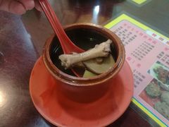 冬菇炖鸡脚汤-昇记肠粉王(福华路店)