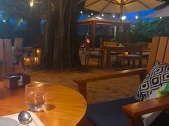 -三亚艾迪逊酒店·海滩烧烤 BARBACOA·现场乐队·浪漫晚餐·烧烤海鲜