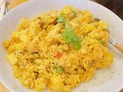 咖喱菠萝炒饭-About Bistro關於·泰式家庭料理