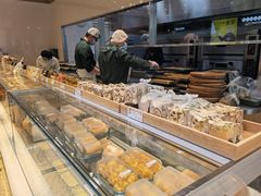 面包甜点陈列柜-泸溪河桃酥(西直门凯德店)