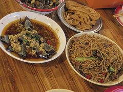 -冶建镜子·老南昌大排档·江西虾王(总店)