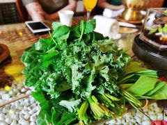 慢丽江菜园子-慢丽江·云南野生菌土鸡锅(西山店)