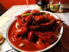 -虾弄弄海派小龙虾·牛羊蝎子火锅