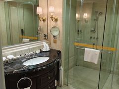 -茂名熹龙国际大酒店(人民广场高铁站店)