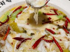 -江渔儿酸菜鱼·拔草餐厅(虎门君乐汇店)