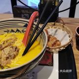 午餐吃什么一直是很纠结的问题，楼下和府是个不错的选择