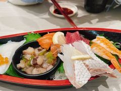刺身船-滨寿司(新街口中央商场店)
